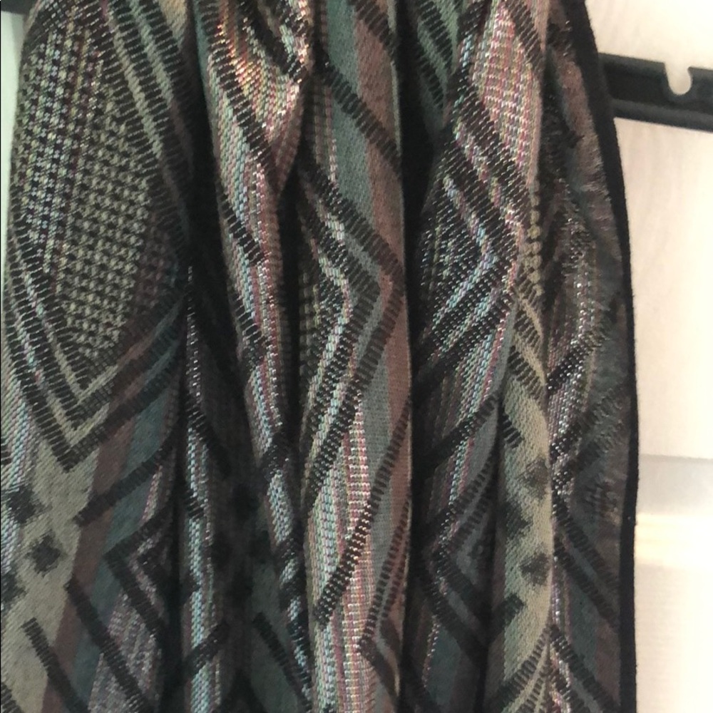 Scarf - Picture 2 of 4